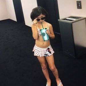 Meet your Posher, Julieana